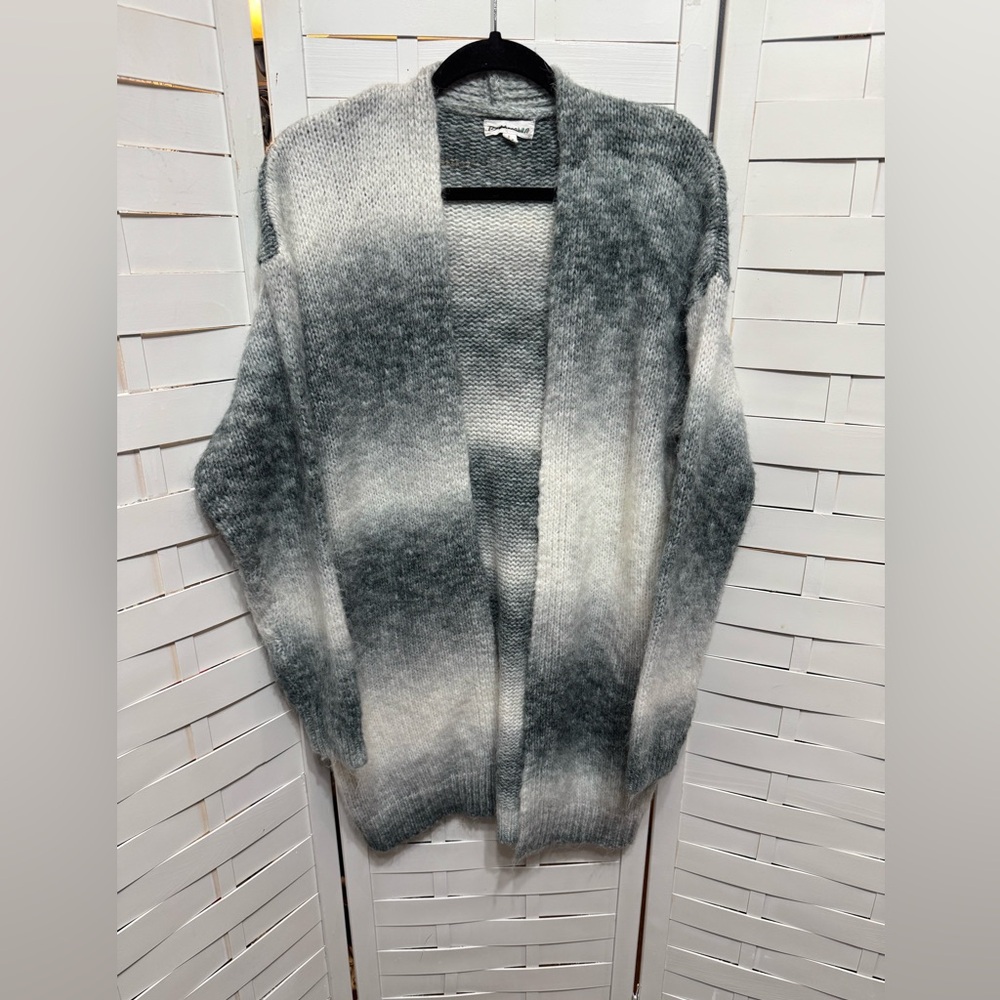 MACARON Gray and White Ombre Cardigan